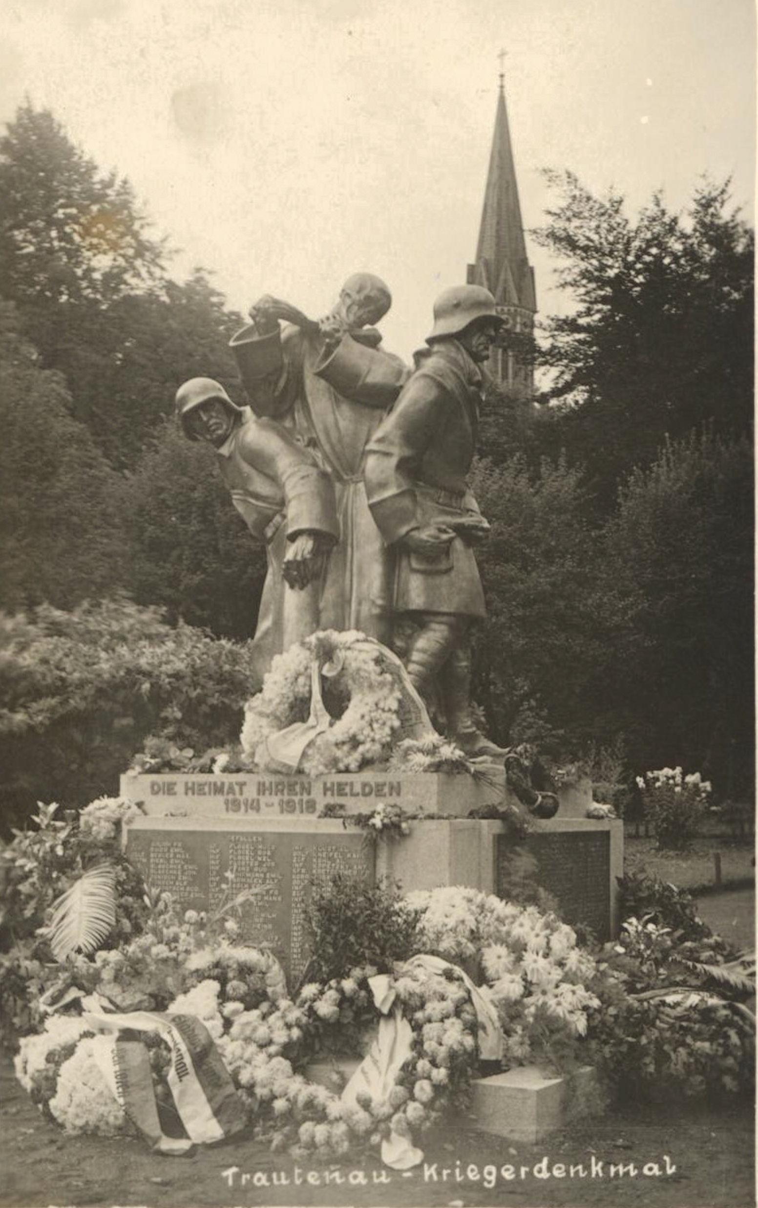 puvodni-socha-tanec-smrti.jpg